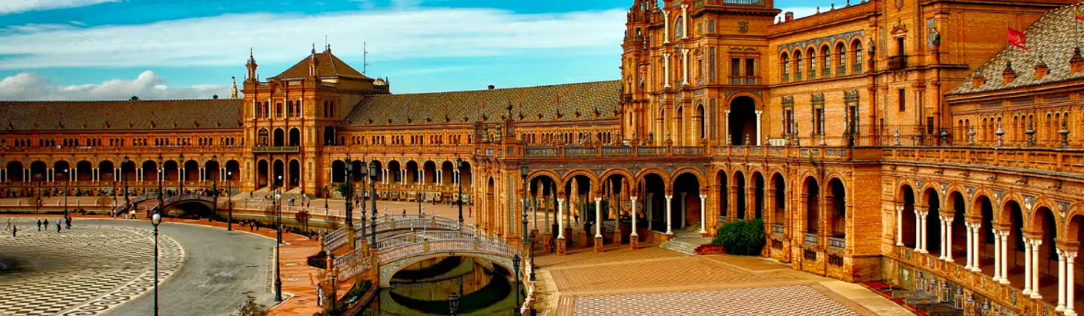 Fortalecemos la educación jurídica con una nueva alianza internacional