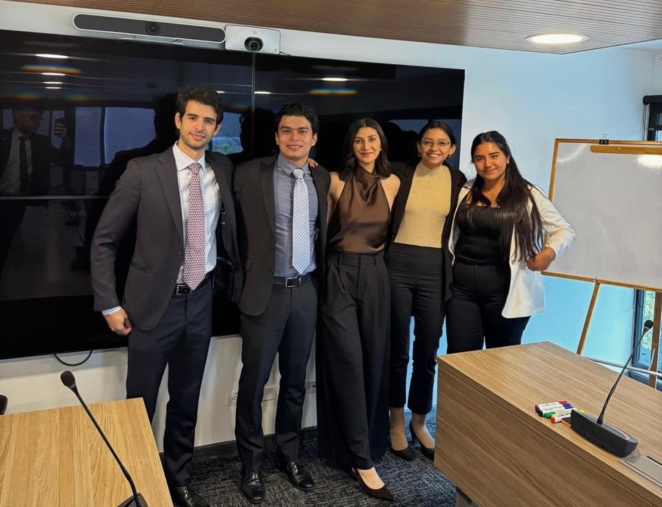 Estudiantes de Derecho Uniandes participaron en la XIX Competencia Internacional de Arbitraje